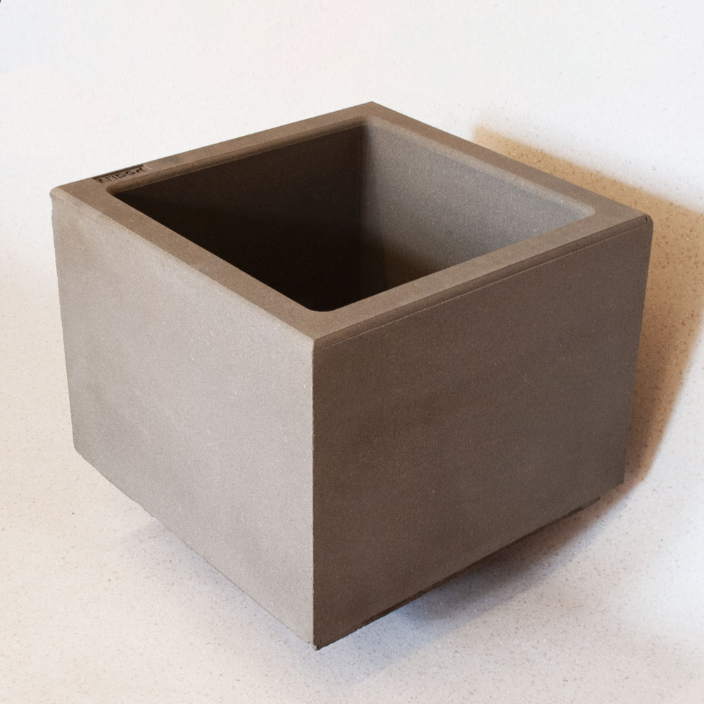 Kaste Kvadrāts – 50